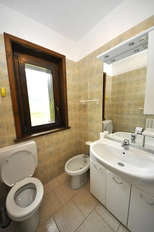 Rinaldo Apartments In Baita Pierin 리비뇨